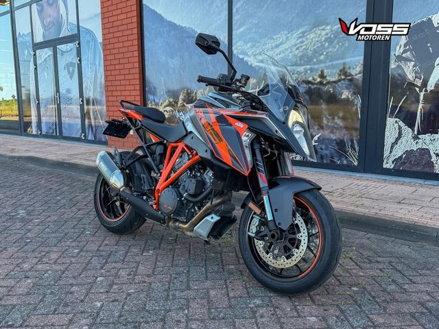 ktm - 1290-super-duke-gt