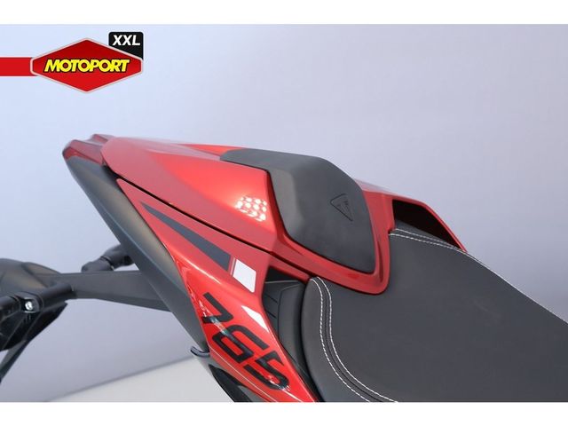 triumph - street-triple-rs