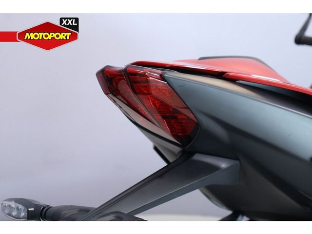 triumph - street-triple-rs