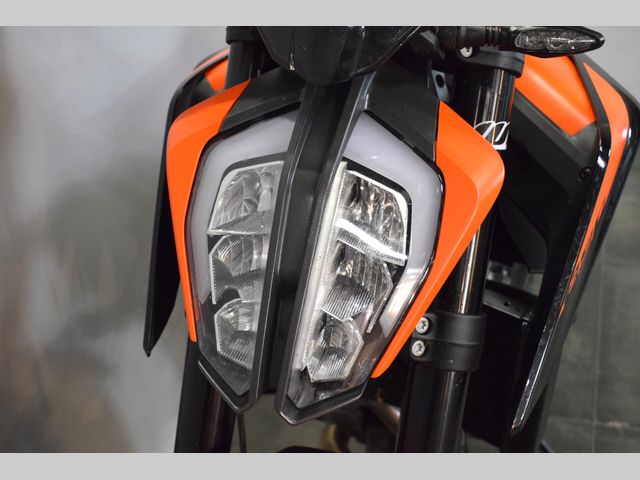 ktm - 890-duke