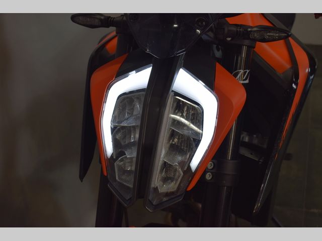 ktm - 890-duke