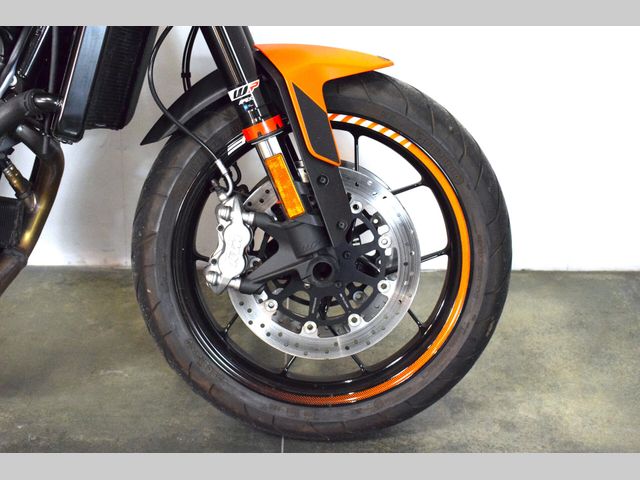 ktm - 890-duke