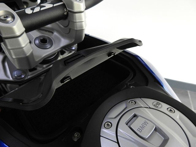bmw - r-1300-gs