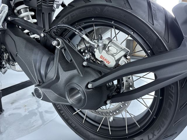 bmw - r-1300-gs