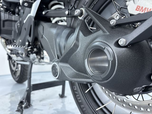 bmw - r-1300-gs