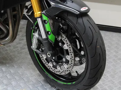 KAWASAKI Z900 SE – foto 2