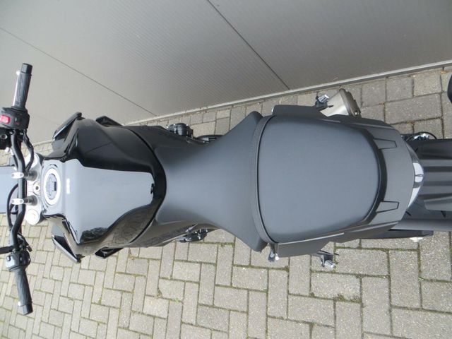 suzuki - gsx-s-950
