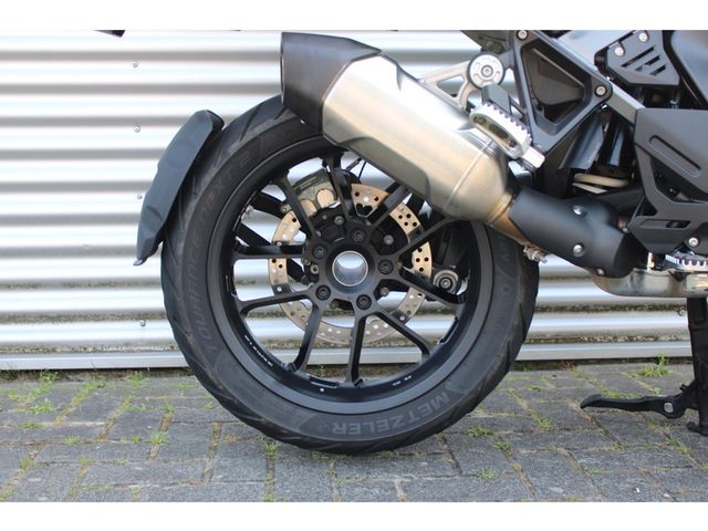 bmw - r-1300-gs-adventure