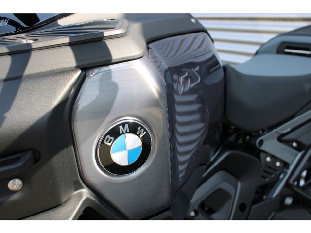 bmw - r-1300-gs-adventure