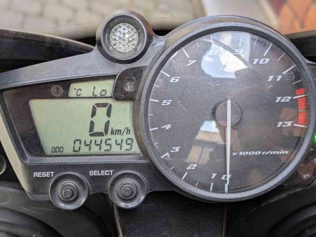 yamaha - yzf-r1