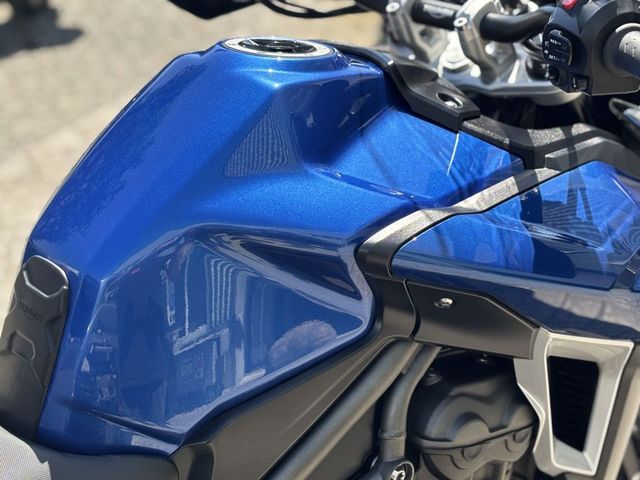 triumph - tiger-explorer-xcx