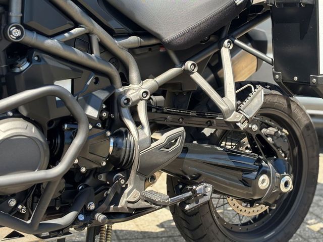 triumph - tiger-explorer-xcx