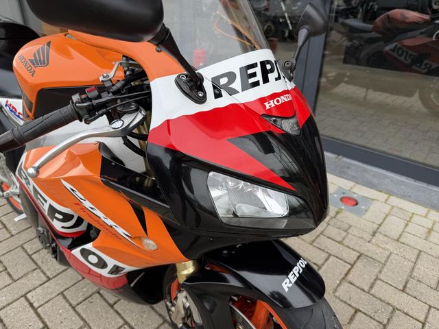 honda - cbr-1000-rr-fireblade