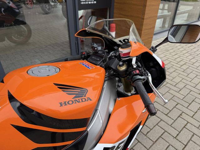 honda - cbr-1000-rr-fireblade