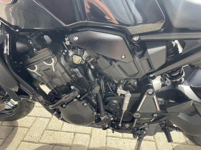 honda - cb-1000-r-black-edition