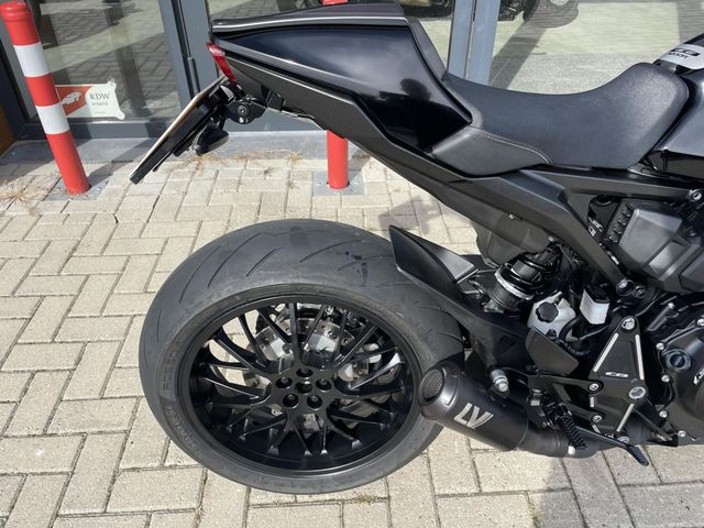 honda - cb-1000-r-black-edition