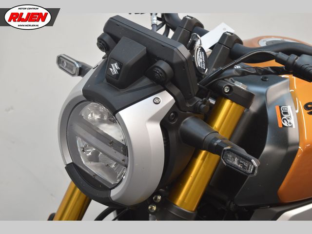 suzuki - gsx-8t