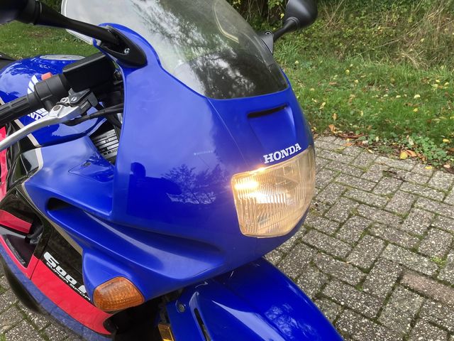 honda - cbr-600-f
