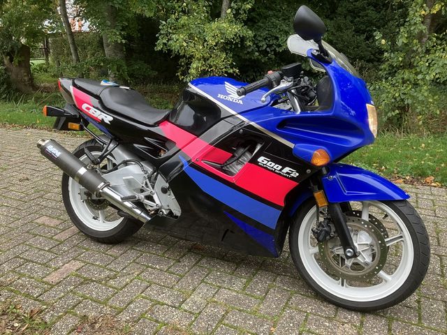 honda - cbr-600-f