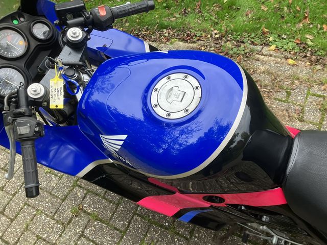 honda - cbr-600-f