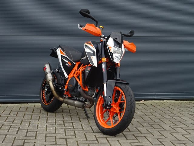 ktm - 690-duke-r-abs