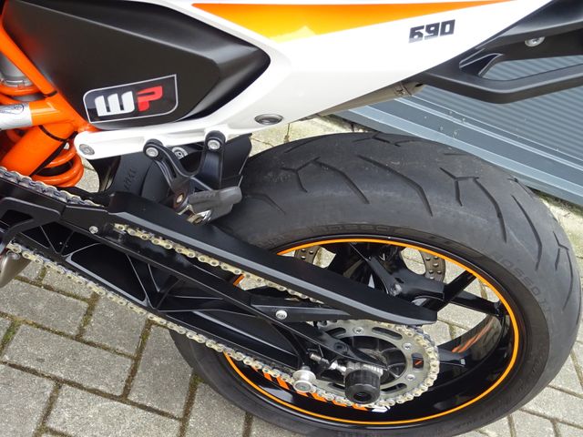 ktm - 690-duke-r-abs