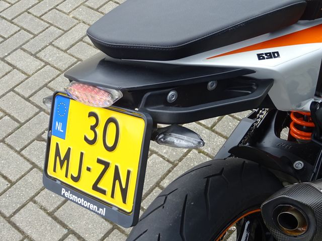 ktm - 690-duke-r-abs