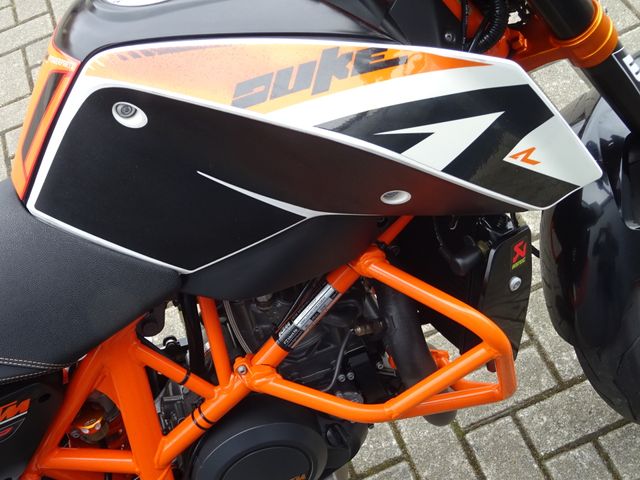 ktm - 690-duke-r-abs