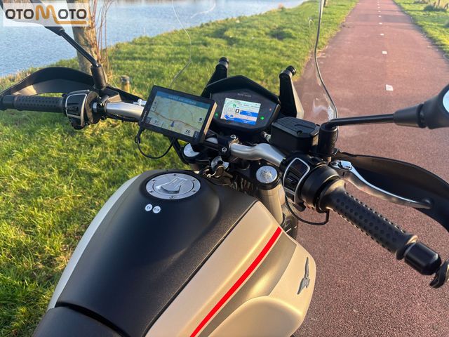 moto-guzzi - v-85-tt-travel-850