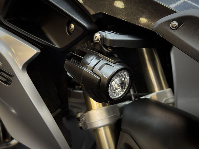 bmw - r-1200-gs