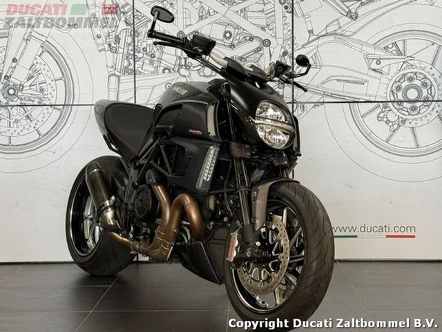 ducati - diavel