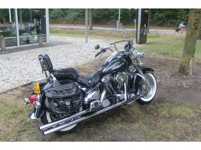 harley-davidson - heritage-softail-classic-flstc