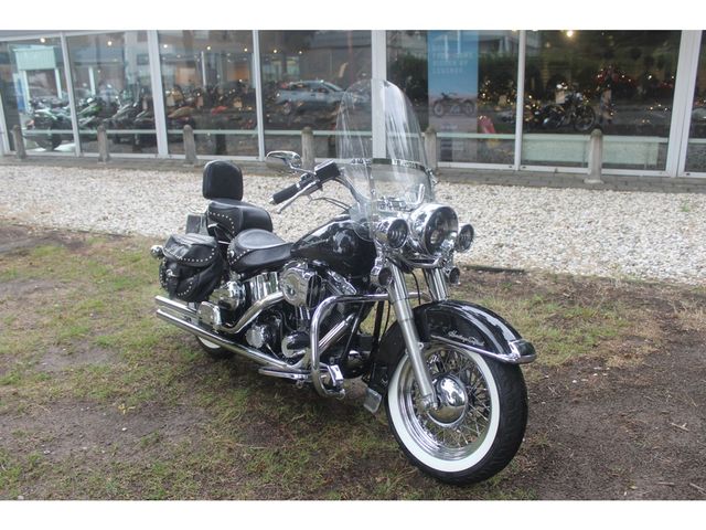 harley-davidson - heritage-softail-classic-flstc