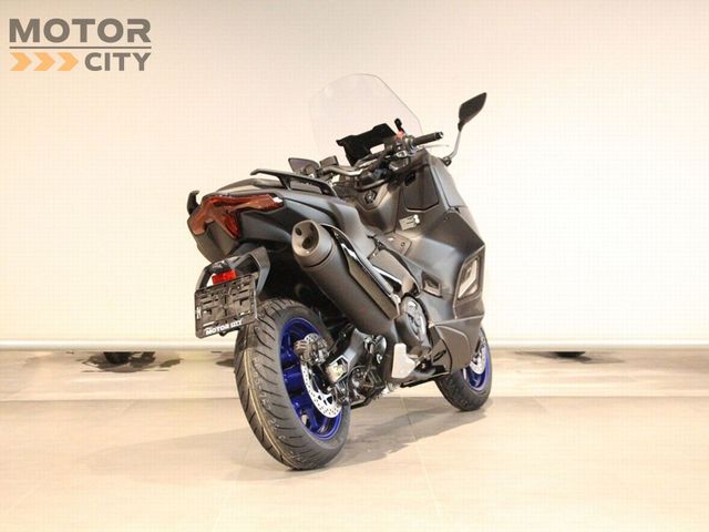 yamaha - tmax-560