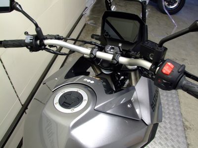 SUZUKI V-STROM 800 – foto 4
