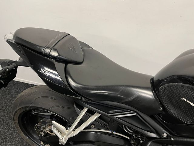 triumph - street-triple-s