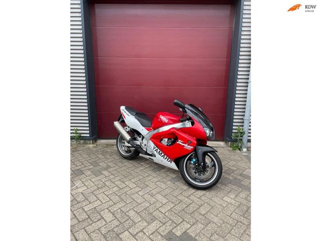 yamaha - yzf-1000-r-thunderace