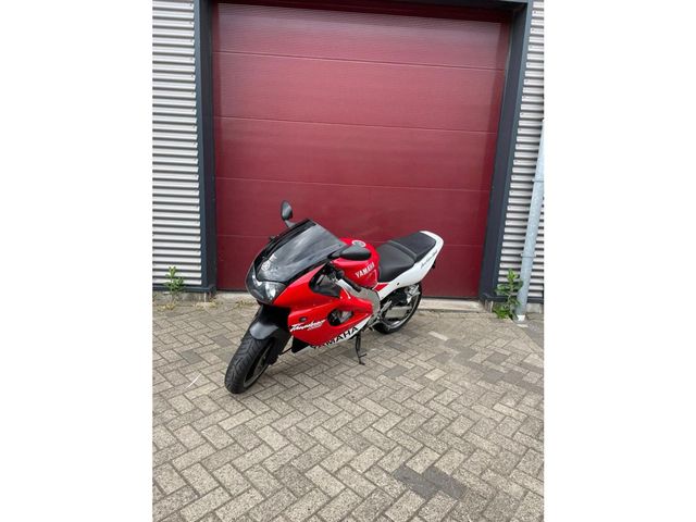 yamaha - yzf-1000-r-thunderace