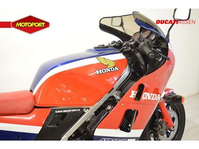 HONDA VF 1000 R – foto 4