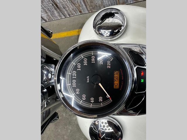 harley-davidson - heritage-softail-classic-flstc