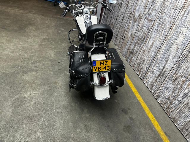 harley-davidson - heritage-softail-classic-flstc