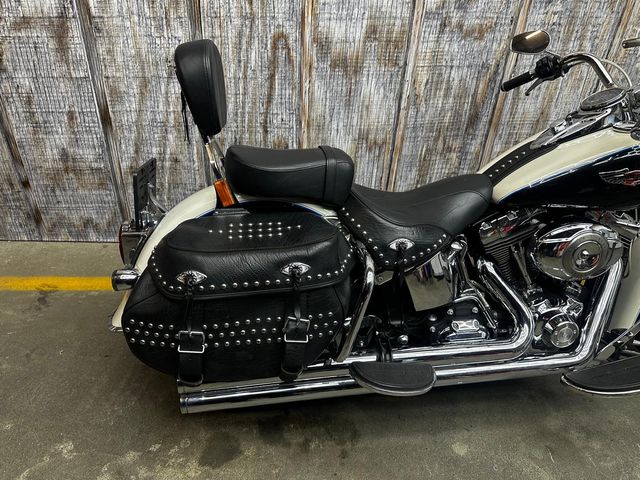 harley-davidson - heritage-softail-classic-flstc