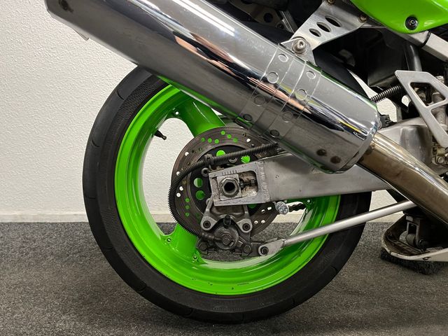 kawasaki - zxr-750