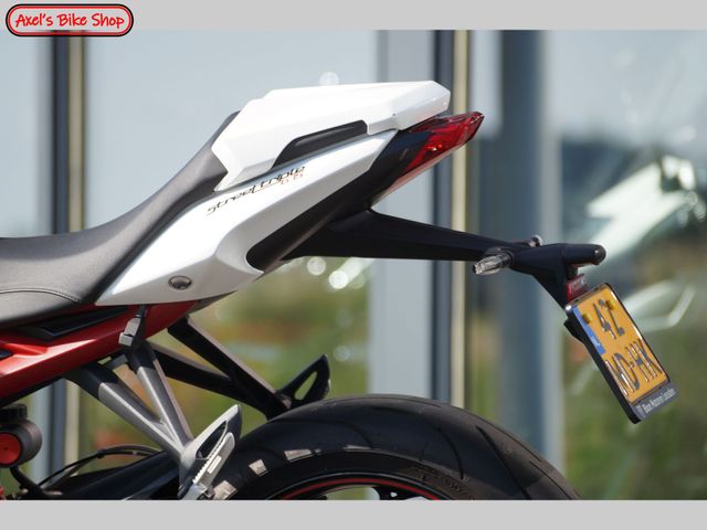 triumph - street-triple-r