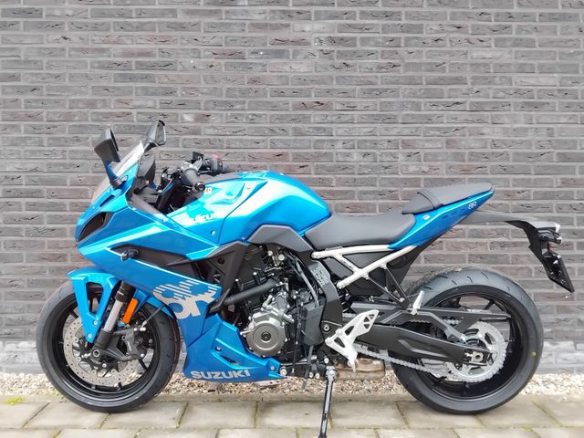 suzuki - gsx-8r