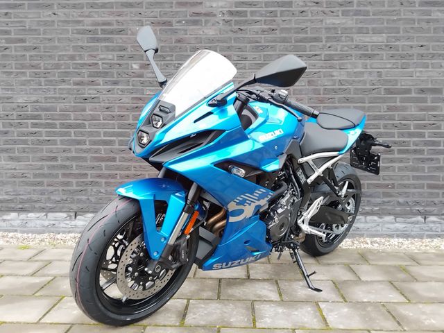 suzuki - gsx-8r