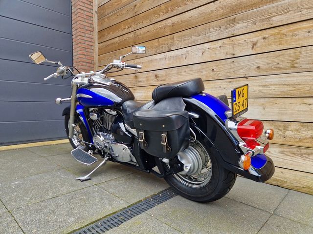 suzuki - vl-800-volusia