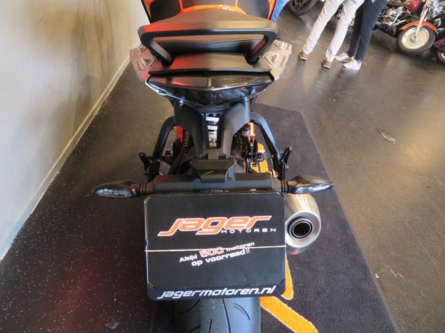 ktm - 1290-super-duke-gt