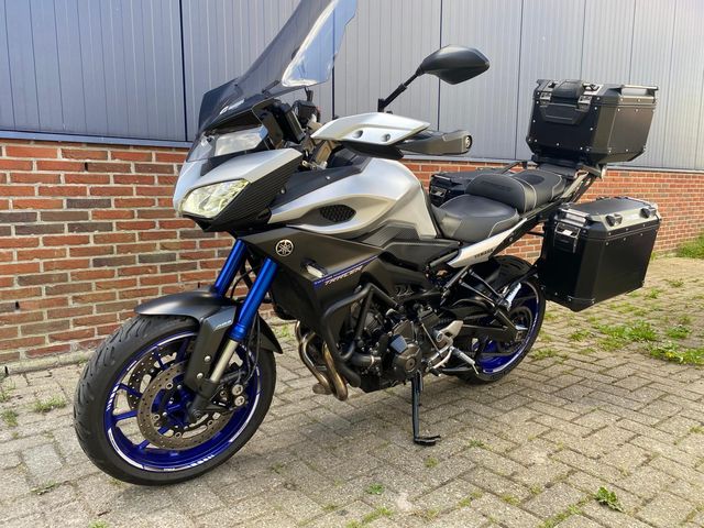 yamaha - tracer-900-abs