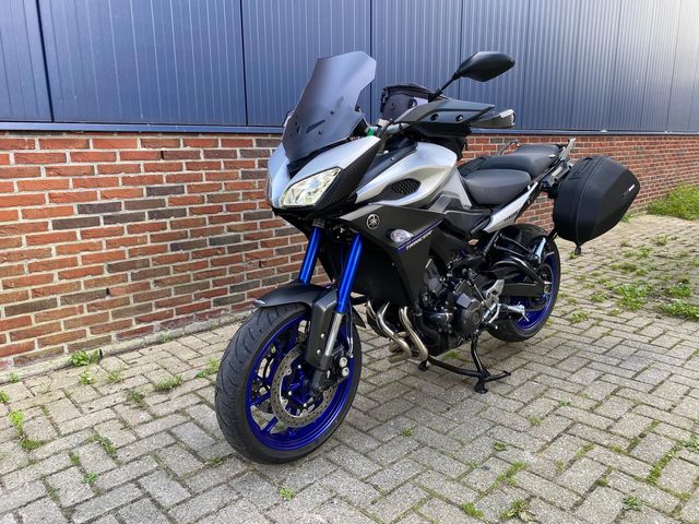 yamaha - tracer-900-abs